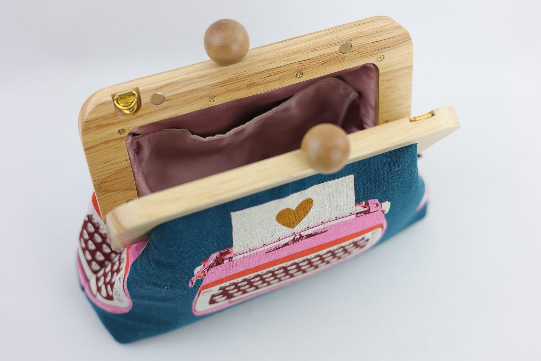 Vintage Typewriter Clutch | PINK OASIS