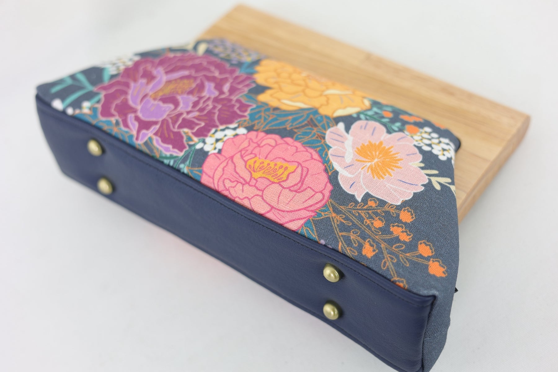 Peonies Garden Wood Frame Bag | PINK OASIS
