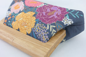 Peonies Garden Wood Frame Bag | PINK OASIS