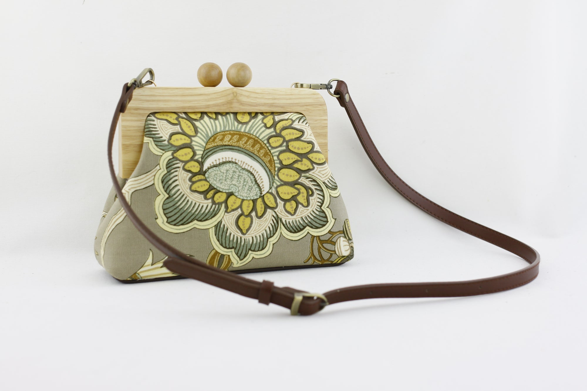 Rustic Flower Small Wooden Frame Clutch Bag | PINKOASIS