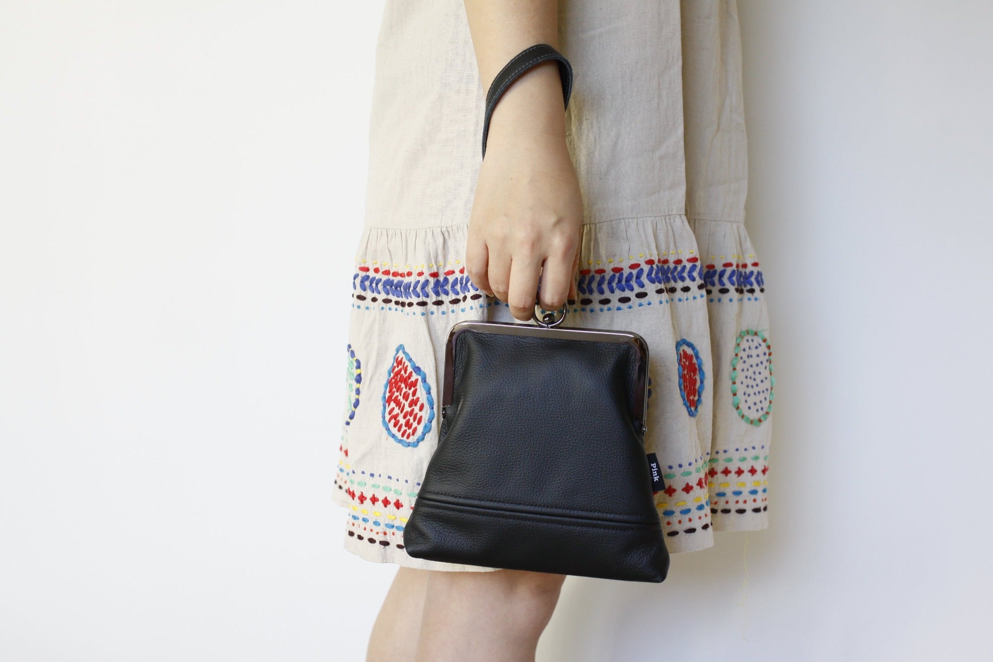 Handmade Leather Wristlet Bag in Black | PINKOASIS